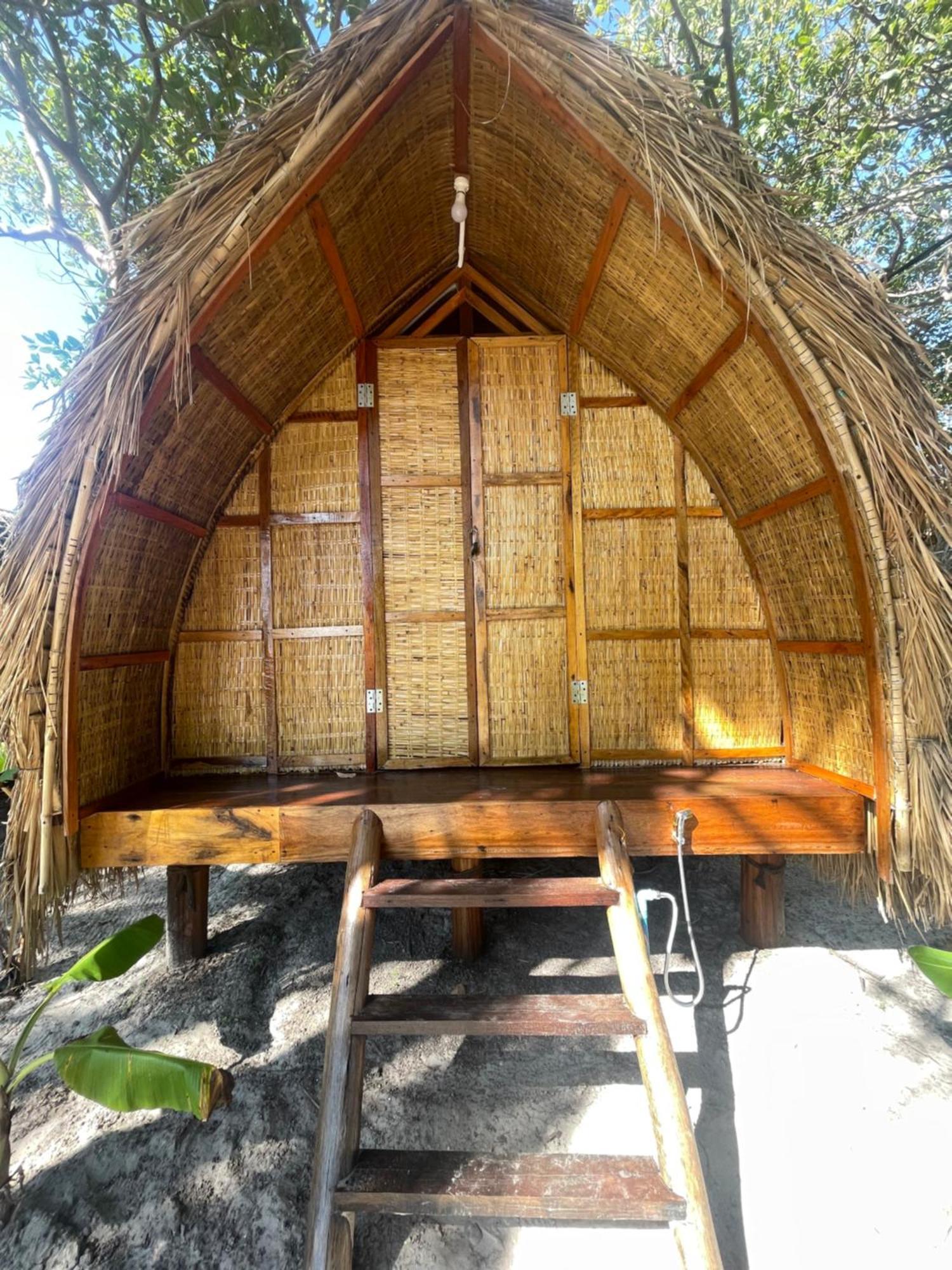 Derm Tkov Village Rafikis Retreatホステル エクステリア 写真