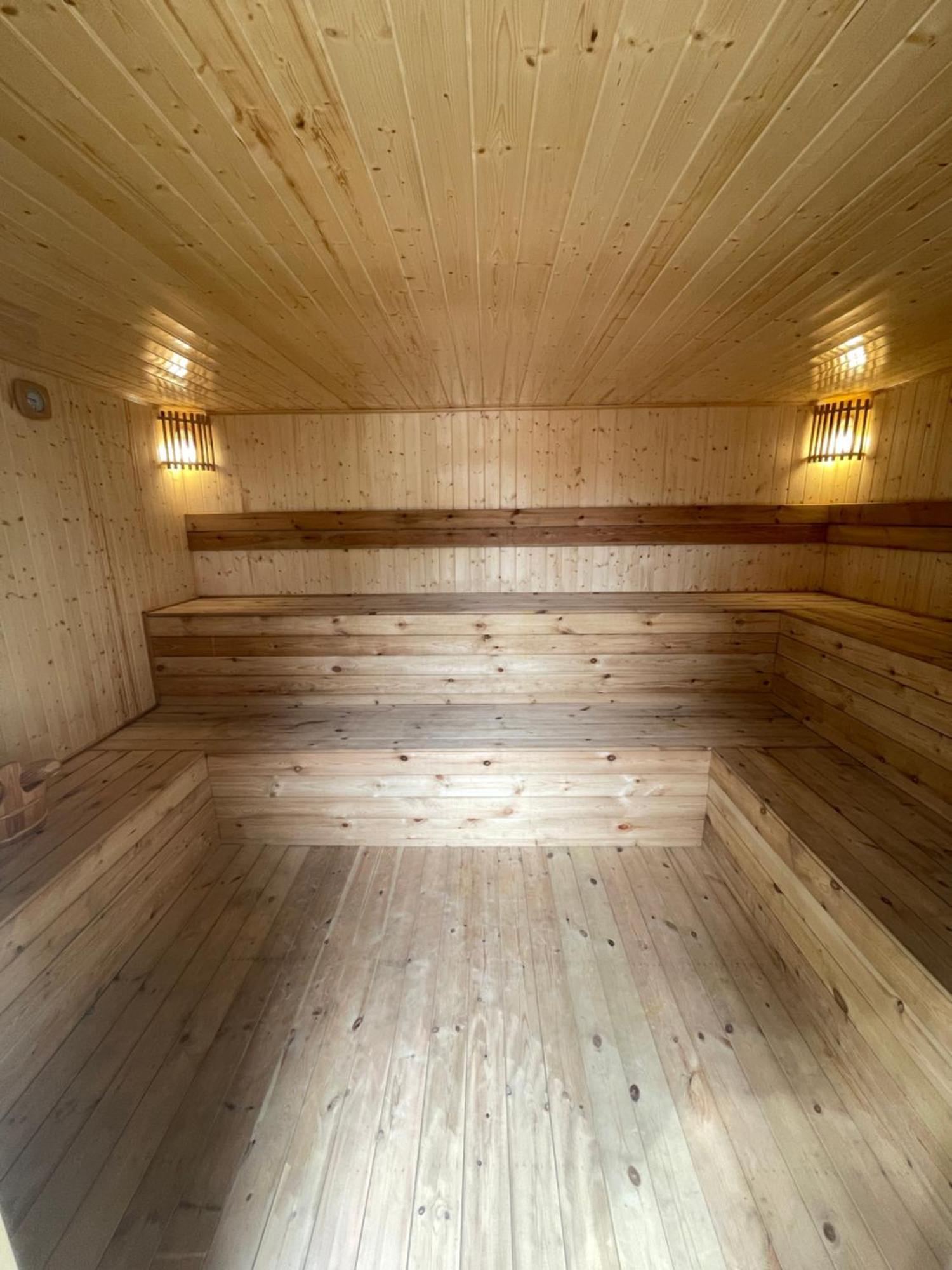 Derm Tkov Village Rafikis Retreatホステル エクステリア 写真